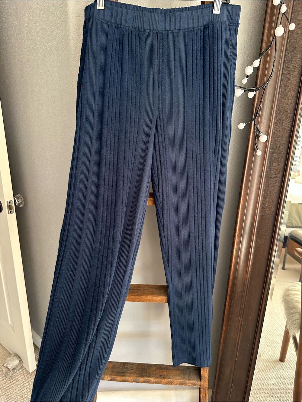 Cuddl Duds Navy Ribbed Knit Pants, size large - Picture 1 of 10